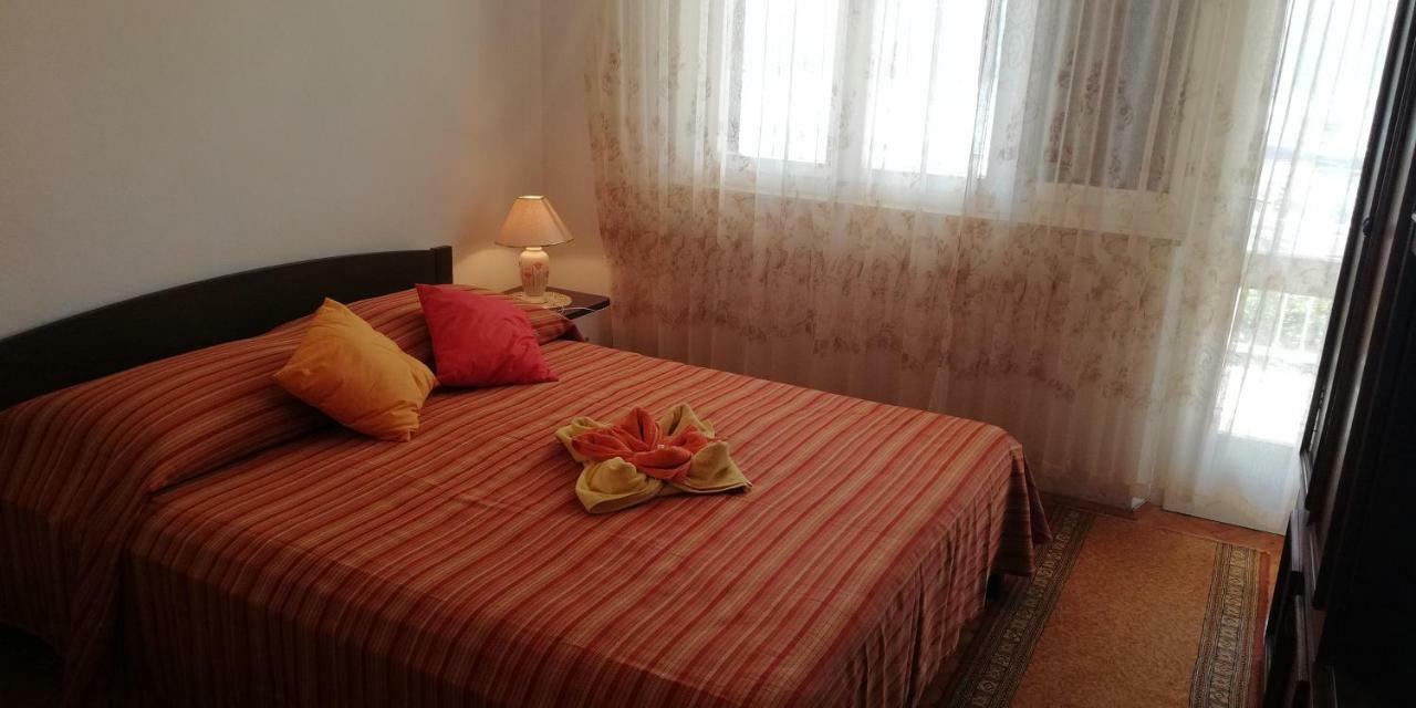 Apartments&Rooms Miro Sea View - Near Beach Sumartin Kültér fotó
